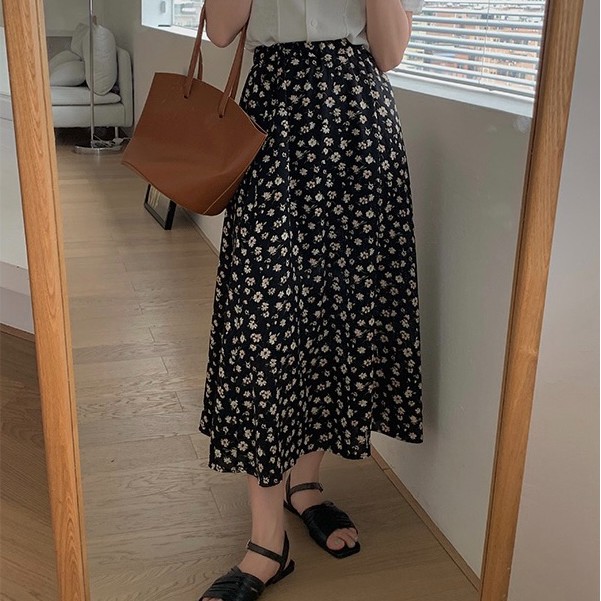 Chân váy maxi hoa cúc lưng thun - V690 | BigBuy360 - bigbuy360.vn