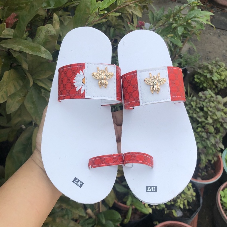 Dép xỏ ngón nữ đế trắng quai trắng đỏ
