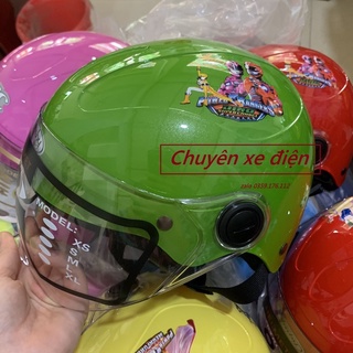 Mũ bảo hiểm trẻ em 1/2 có kính.