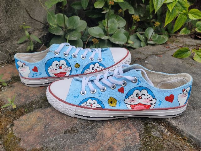 Giày  vẽ tay Mon ú