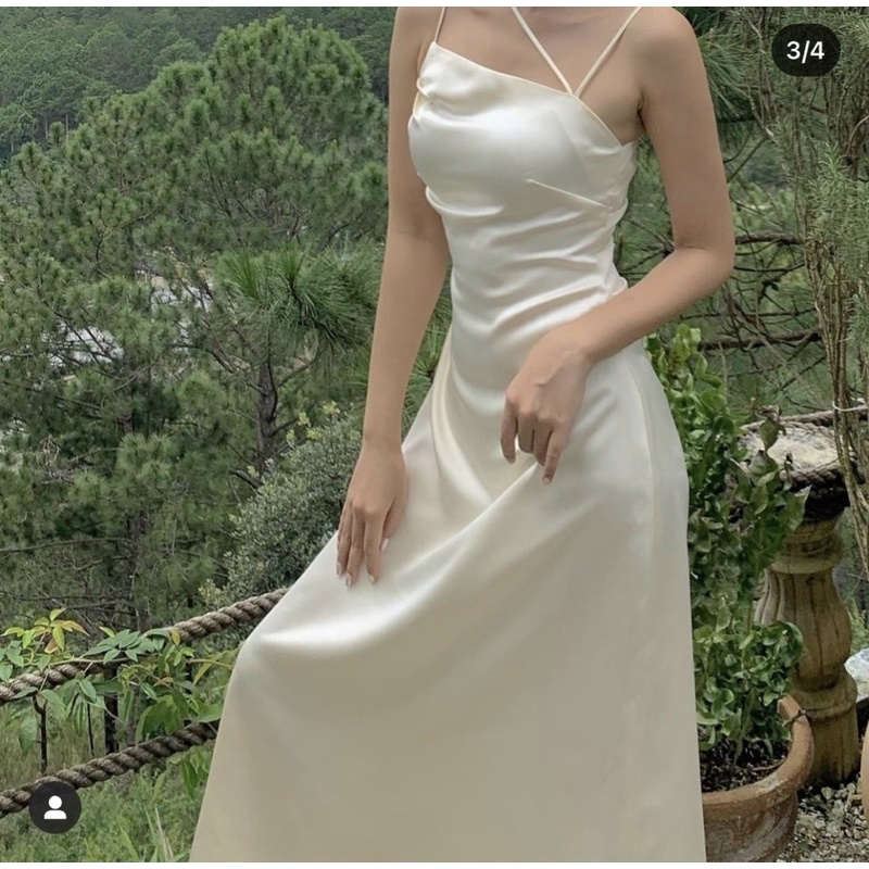 Váy dây phi kiểu