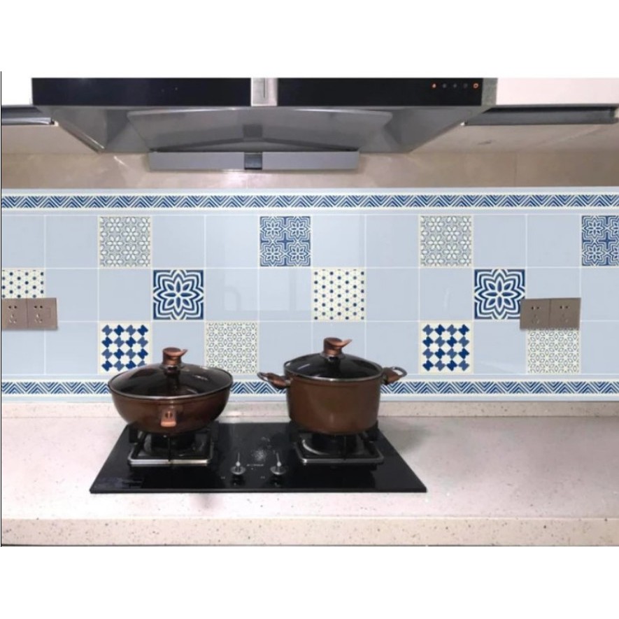 Decal giấy dán tráng nhôm cách nhiệt mẫu ô vuông khổ rộng 60cm