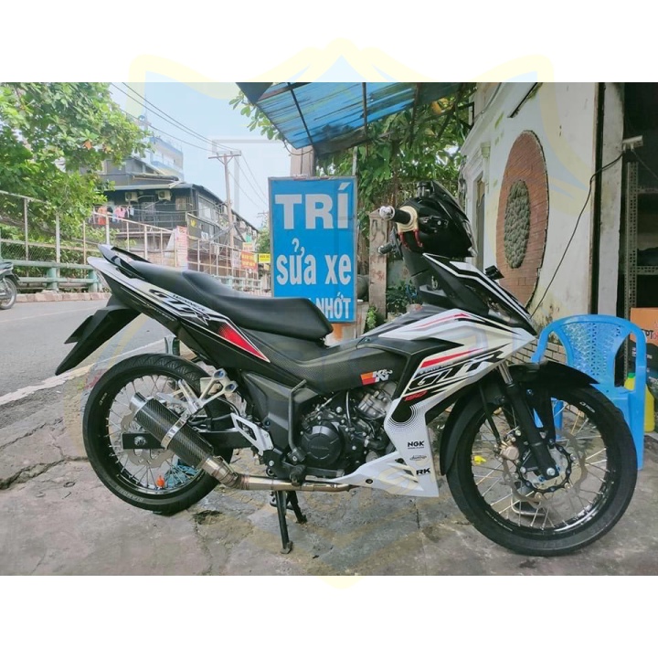 ( Quí khách vui lòng mang ra tiệm cho thợ dán ) Tem winner 150 GTR trắng đỏ đen