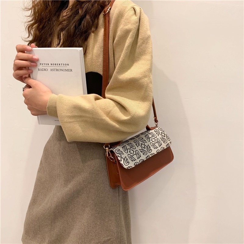 Túi Đeo Chéo Vuông Trang Trí Họa Tiết Đường Khâu NB00316