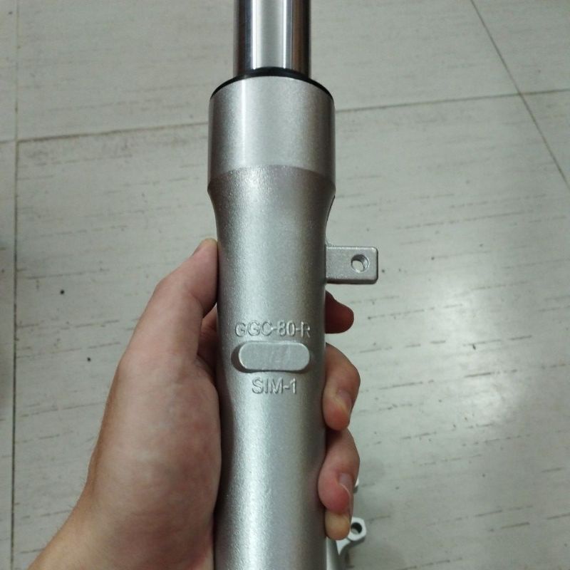 Phuộc trước  SCR 110