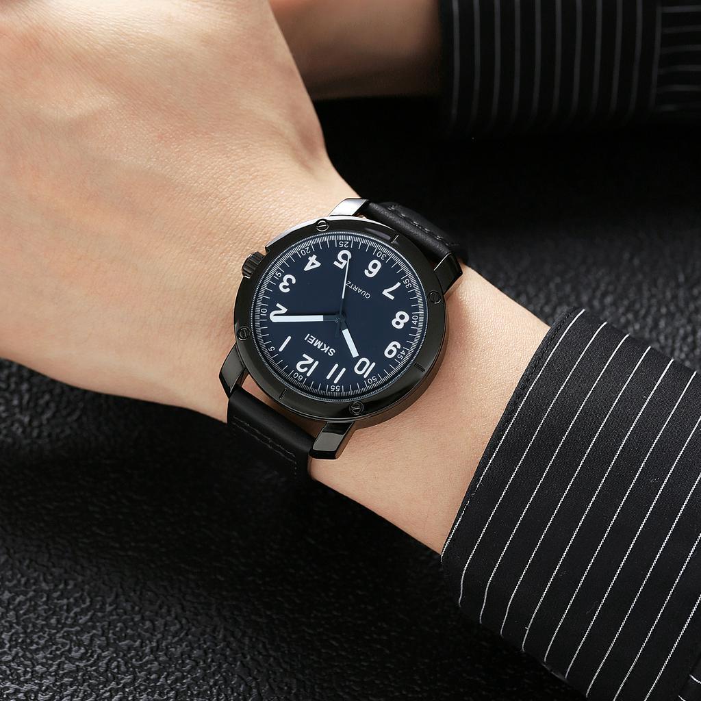 Đồng Hồ Quartz Dây Da SKMEI