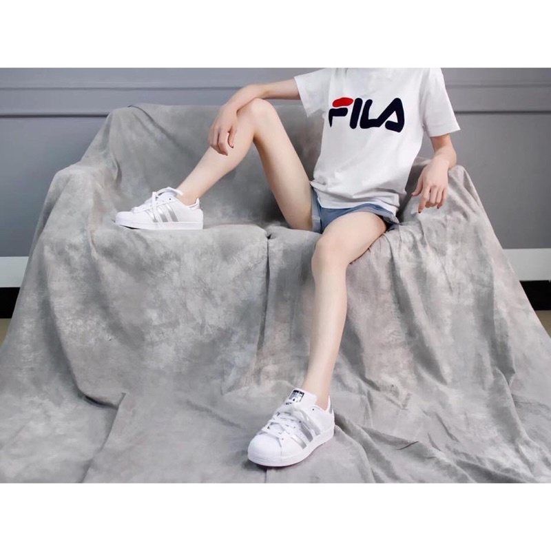 GIÀY ADIDAS SÒ TRẮNG BẠC DA THẬT LAI AU