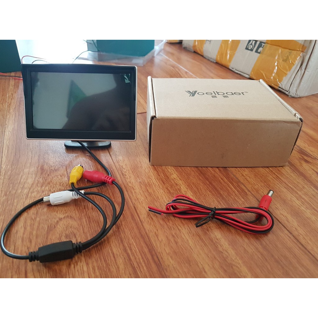 Màn hình 5 inch để taplo hoặc gắn kính lái