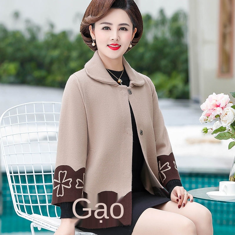 Áo khoác của mẹ quần áo mùa xuân và mùa thu 40-50 tuổi phụ nữ trung niên và cao tuổi đan len cỡ lớn