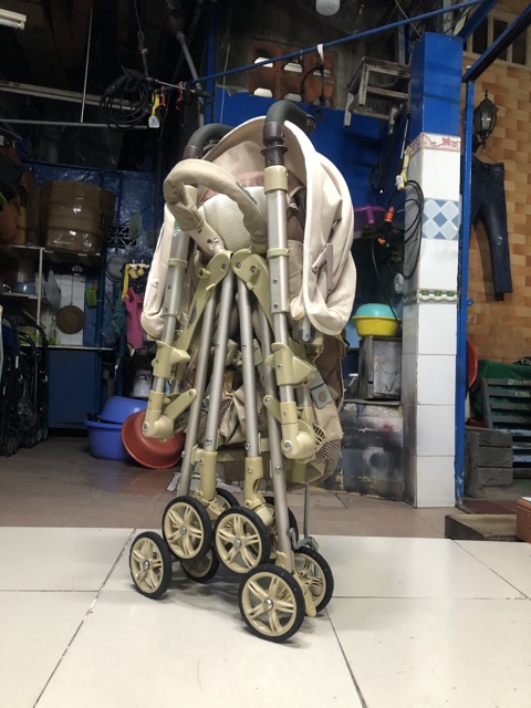 Xe đẩy 2 chiều Combi Cocot Compact W