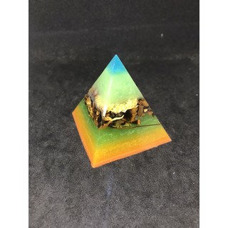 Kim tự tháp năng lượng Orgonite decor