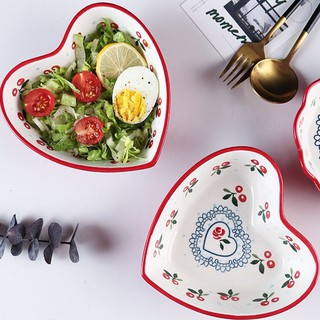 Bát Sứ Cherry Đỏ Hình Tim Sang Trọng