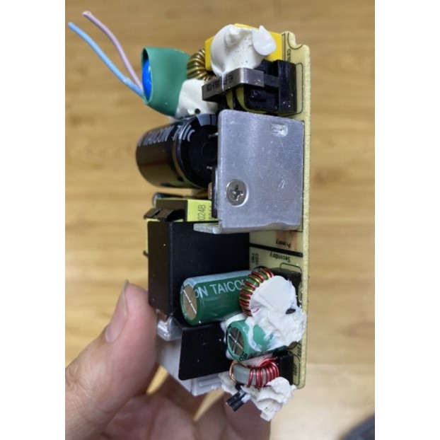 Adapter Nguồn, Mạch nguồn 12v - 2a  zin xịn tháo từ nguồn xuất châu âu siêu tốt và ổn định