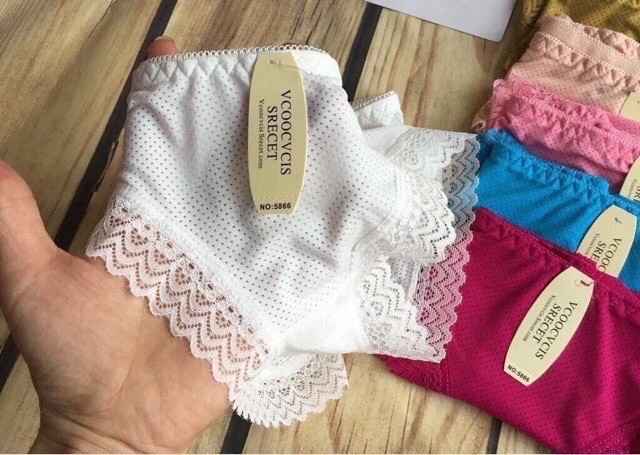 Quần Lót Ren Thông Hơi Nữ