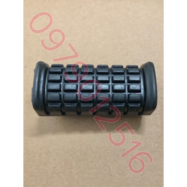 Cao su gác chân trước Suzuki Axelo, X-Bike, Viva FI, Revo, Xipo....