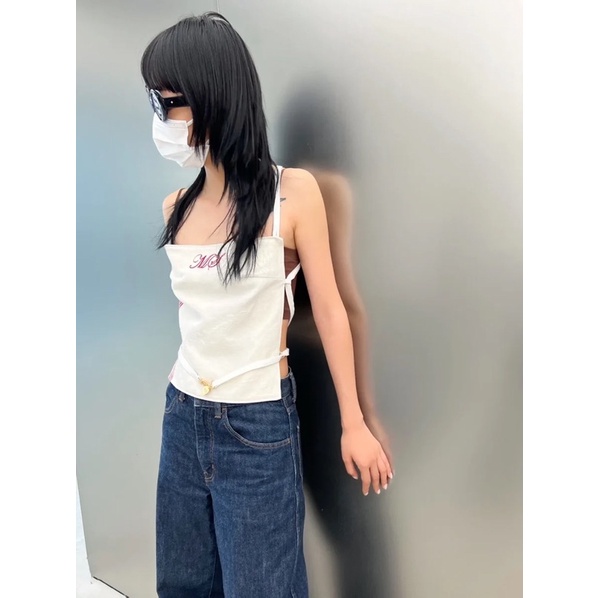 Áo yếm trắng hở lưng giống Jennie BLACKPINK