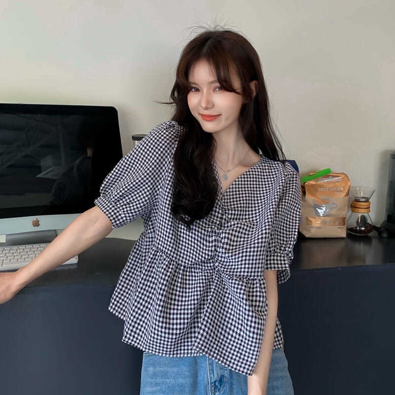 Áo sơ mi tay ngắn phồng cổ chữ V dáng rộng họa tiết sọc caro thời trang mùa hè mới dành cho nữ 2021