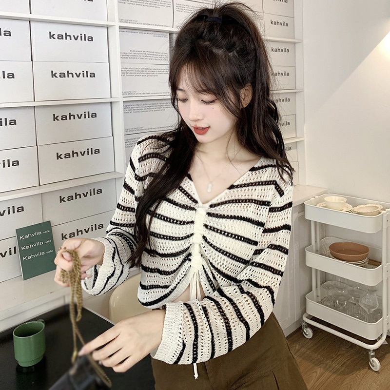 Áo Sơ Mi Tay Dài Cổ Chữ V Chống Nắng Phối Dây Rút Họa Tiết Kẻ Sọc Phong Cách Hàn Quốc