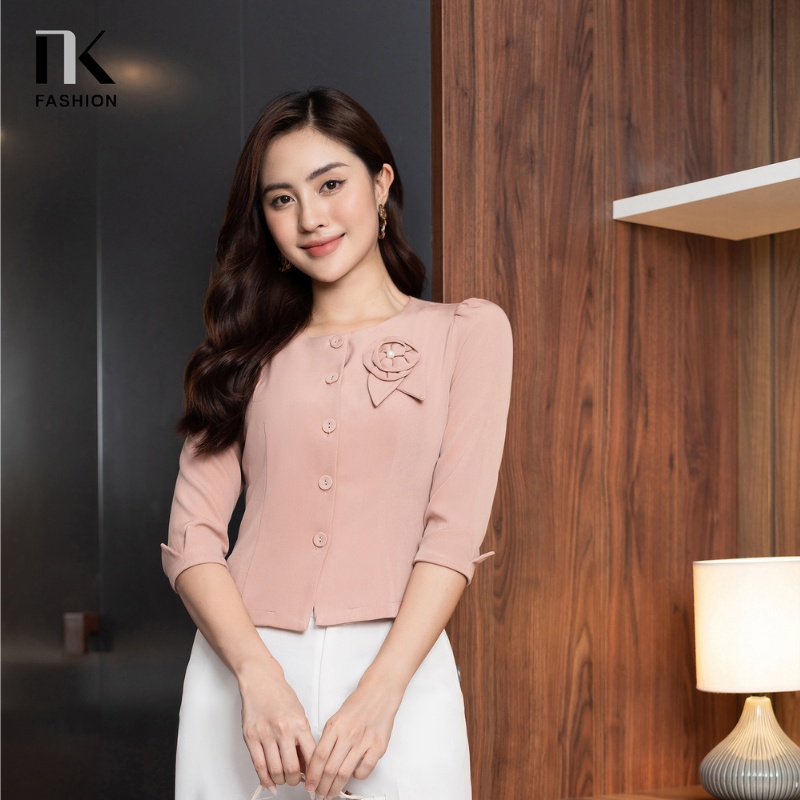 Áo Sơ Mi Nữ Tay Lỡ NK Fashion Thiết Kế Tay LỡTrẻ Trung Phối Cúc Bọc Hoa Cổ Độc Đáo NKSM2110007
