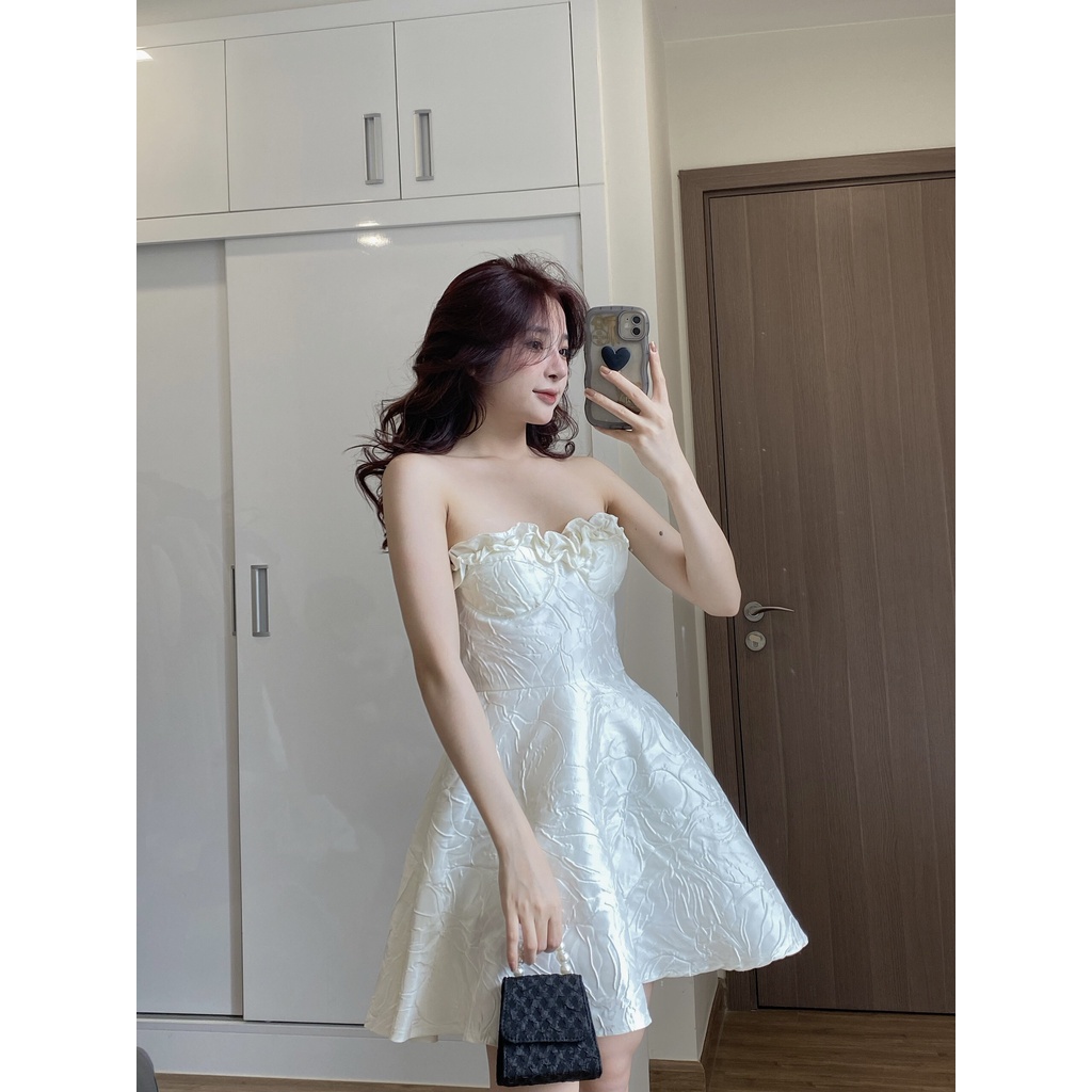 Váy gấm hoa nổi dáng xòe, Đầm cúp ngực sexy dáng xòe đi chơi, đi dự tiệc cực sang chảnh