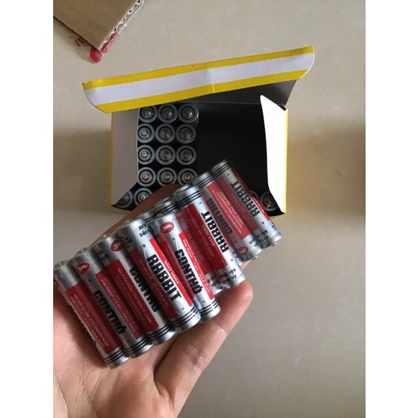 4 Viên Pin tiểu con thỏ AAA - 1,5V