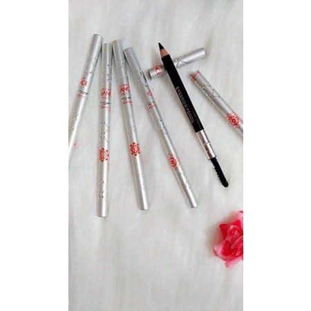 Chì Kẻ Mày Essance 2 Đầu Có Cọ Chải
