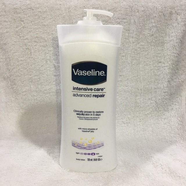 Sữa dưỡng thể dưỡng sáng da Vaseline Ấn Độ 725ml