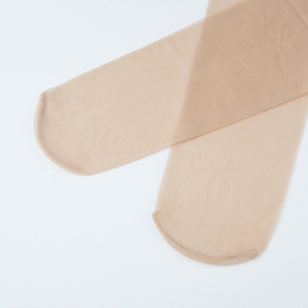 Quần tất lưới kiểu ôm sát làm lộ rõ đường cong gợi cảm cho nữ