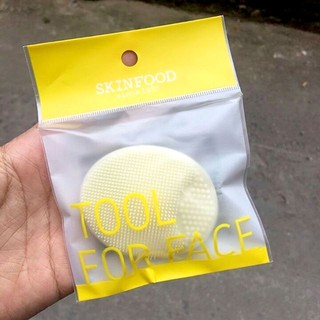Mút rửa mặt Skinfood Silicone Cleansing Pad