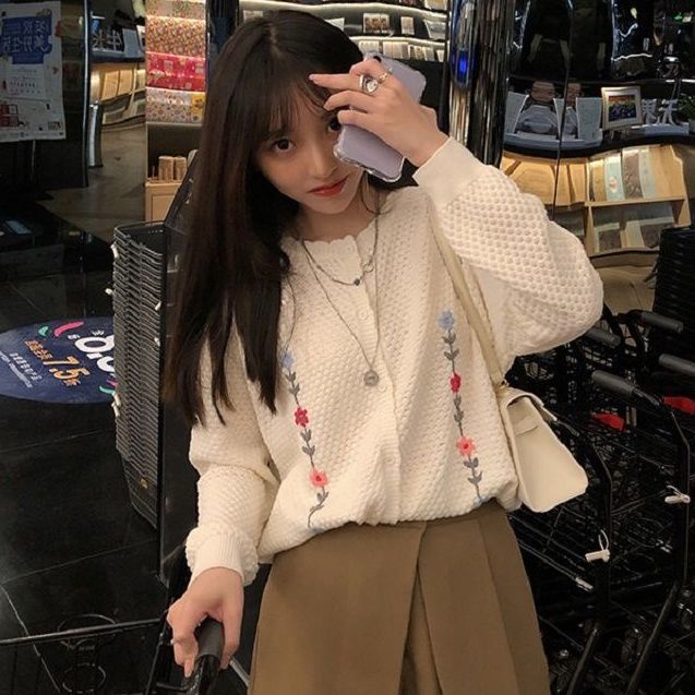 Áo Khoác Cardigan Dệt Kim Thêu Hoa Thời Trang Thu Đông Cho Nữ 2021