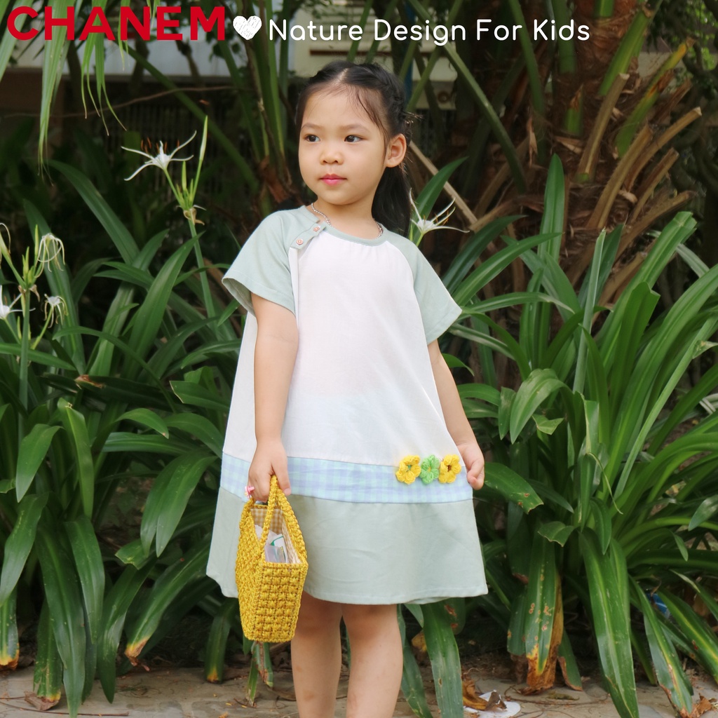 Váy bé gái SUNNY CHANEM ngắn tay phối gấu và hoa móc đáng yêu chất liệu cotton thoáng mát cho bé từ 1 - 10 tuổi