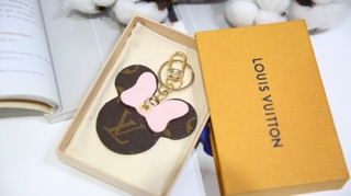 Móc khoá lv mickey fullbox