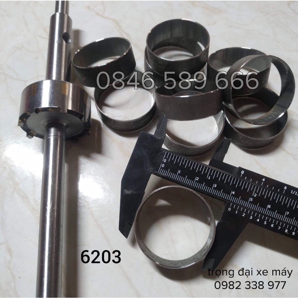 Dao Tiện Ca Bi Bộ Gồm 4 Dao 6201 , 6301 , 6300 , 6203 và Bạc Đóng Bi Bánh