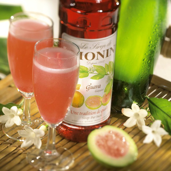 Siro Monin ổi (guava) chai 700ml. Hàng Công ty có sẵn giao ngay