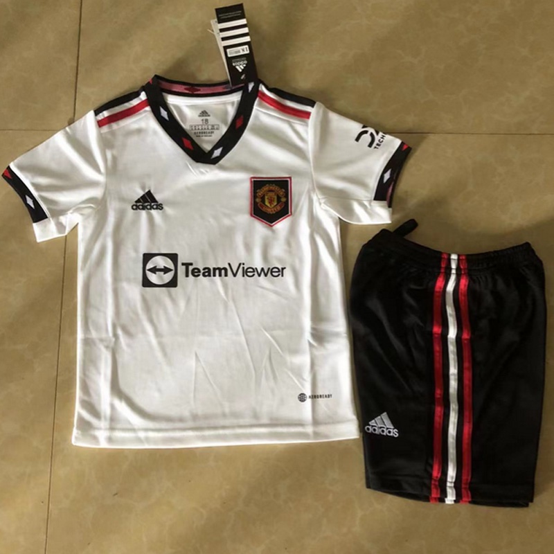 Bộ Quần Áo Bóng Đá Màu Trắng Manchester United Mùa Giải 2022 / 23 Manchester United Size 16-28