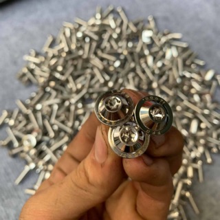 Ốc 8li2 phân