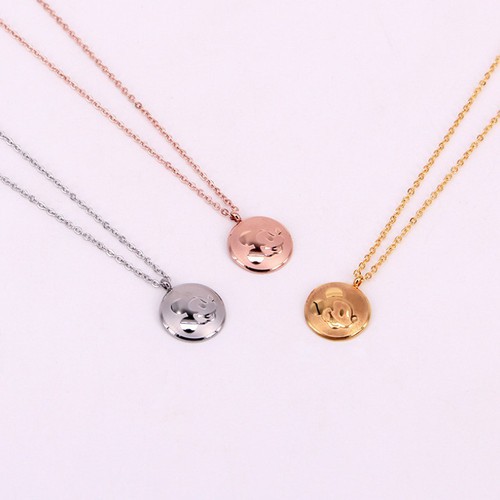 Dây Chuyền Mặt Tròn Khắc Hình Chuột Mickey Titan Không Đen TT 2436