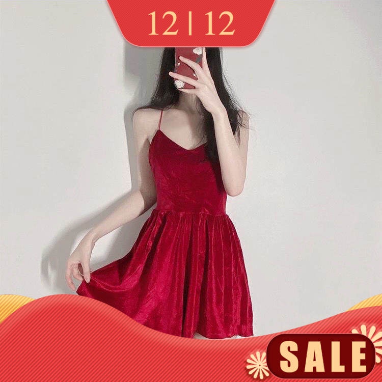 Đồ ngủ hai dây bằng vải nhung dáng ôm màu vàng đồng quyến rũ thời trang năm mới cho nữ