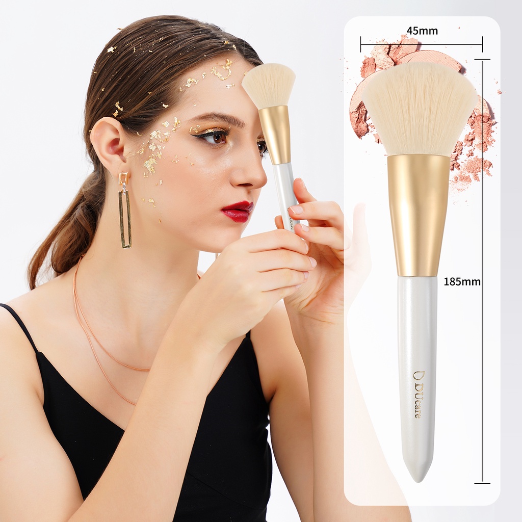 Cọ Trang Điểm Tán Phấn Nền DUcare