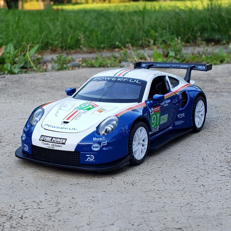 Mô hình xe Porsche 911 RSR 1:32 XHD