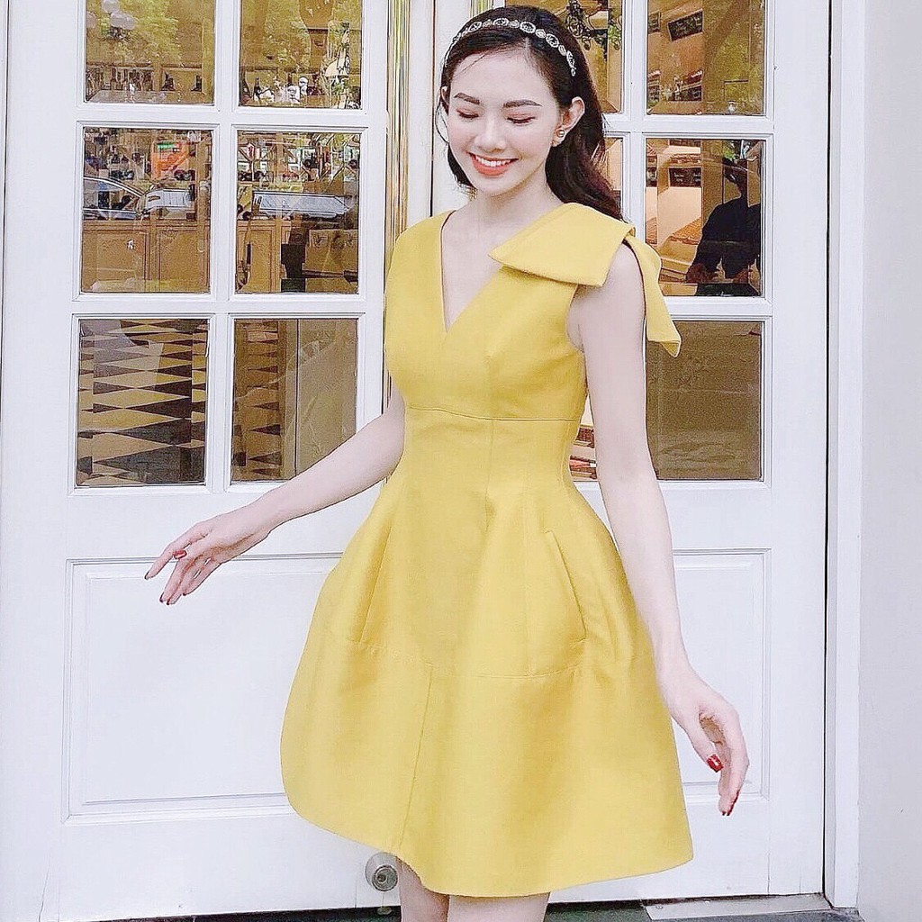 Đầm xòe đính nơ cổ khoét ms065