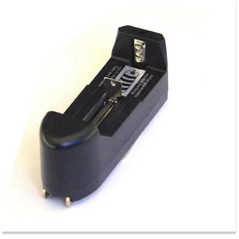 Chui cắm sạc pin  1 ĐỔI 1   Chui cắm sạc pin tiện lợi,có sạc thể sạc nhiều loại pin thông dụng,tự động dừng sạc 5137
