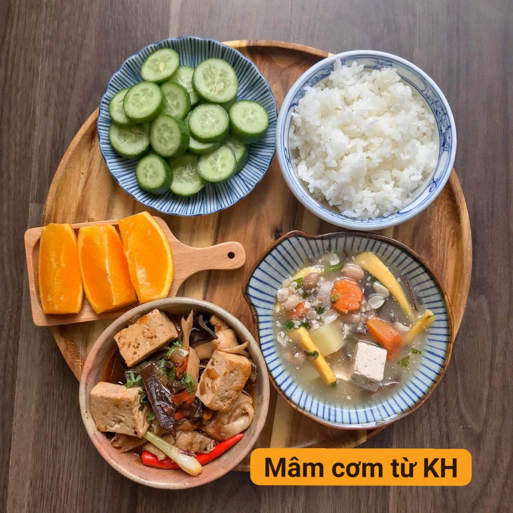 - Khay tròn to kiểu Châu Âu, gỗ tự nhiên