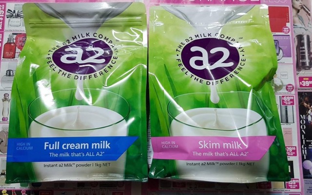 Sữa A2 tách kem Skim Milk và sữa nguyên kem Full Cream Milk date 5/2022