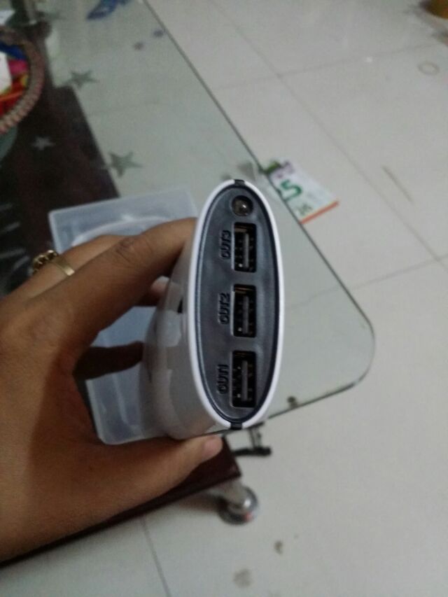 Sạc dự phòng powerbank kiểu mới trên 2lan ip