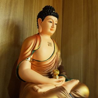 Tôn tượng Bổn Sư Thích Ca Mâu Ni
