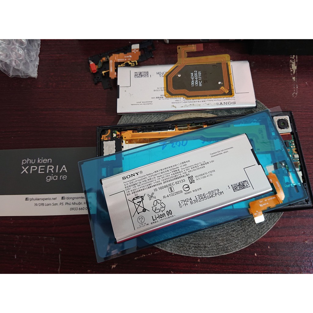 Keo Ron Dán Chống Nước Chính Hãng Cho Nắp Lưng Sony Xperia XZ Premium