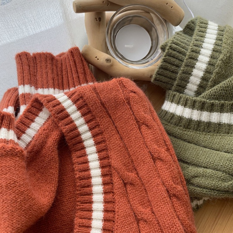 Áo Len Nữ Cộc Tay Cổ Chữ V Sọc Ngang Thời Trang