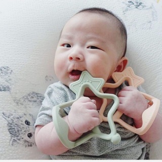 Gặm nướu Moyuum (có sẵn)