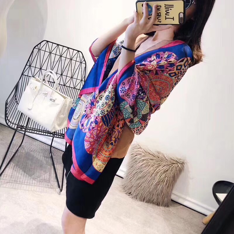 Khăn Choàng Lụa In Hoa Thời Trang Chất Lượng Cao Cho Nữ